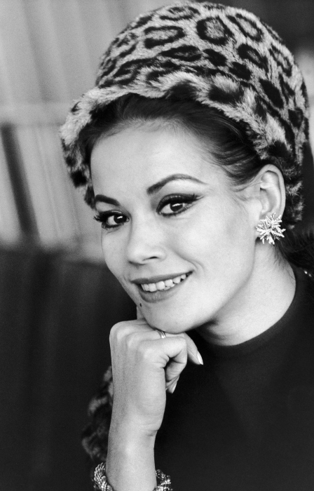 claudine_auger_ma31