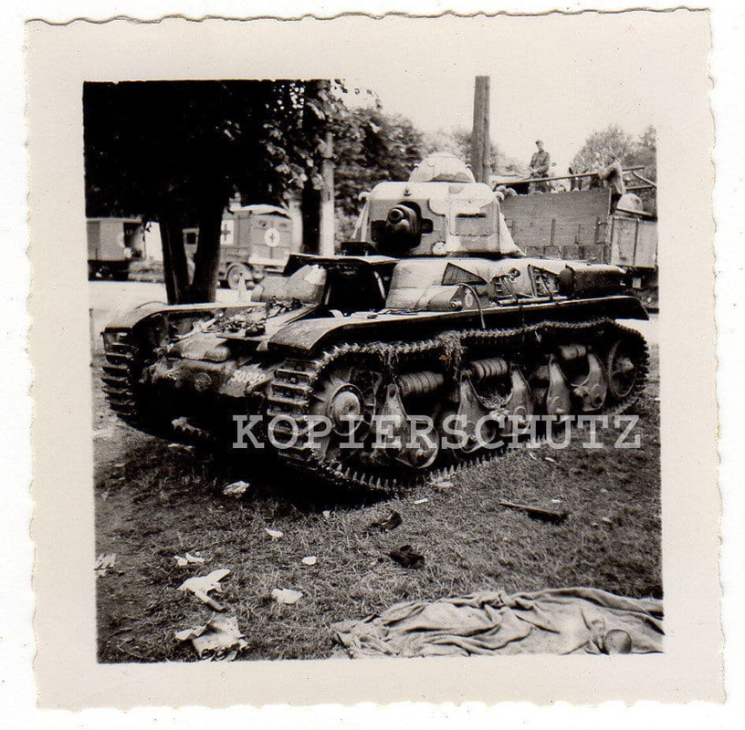 Original Foto französischer Panzer Tarnanstrich