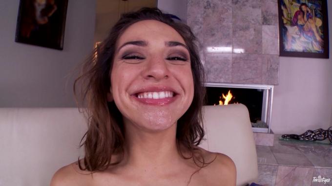 Sara Luvv - All Dolled Up