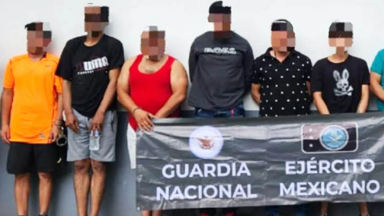 8 colombianos son detenidos y “Los Viagras” instalan bloqueos en Michoacán