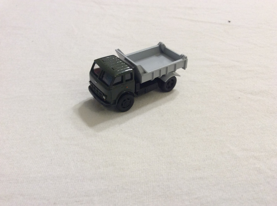 2EB28DF3-8F74-4378-B2E5-8B80A1BDDF15