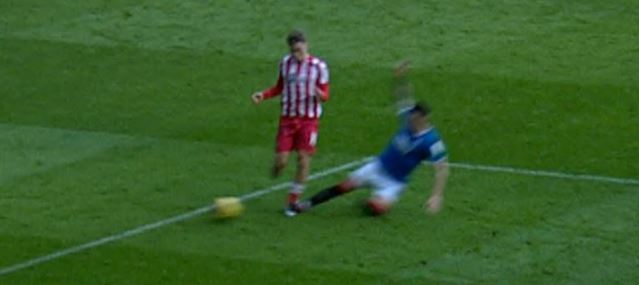 8303EECC-4158-4BF6-BBEE-372B9F6D03DF