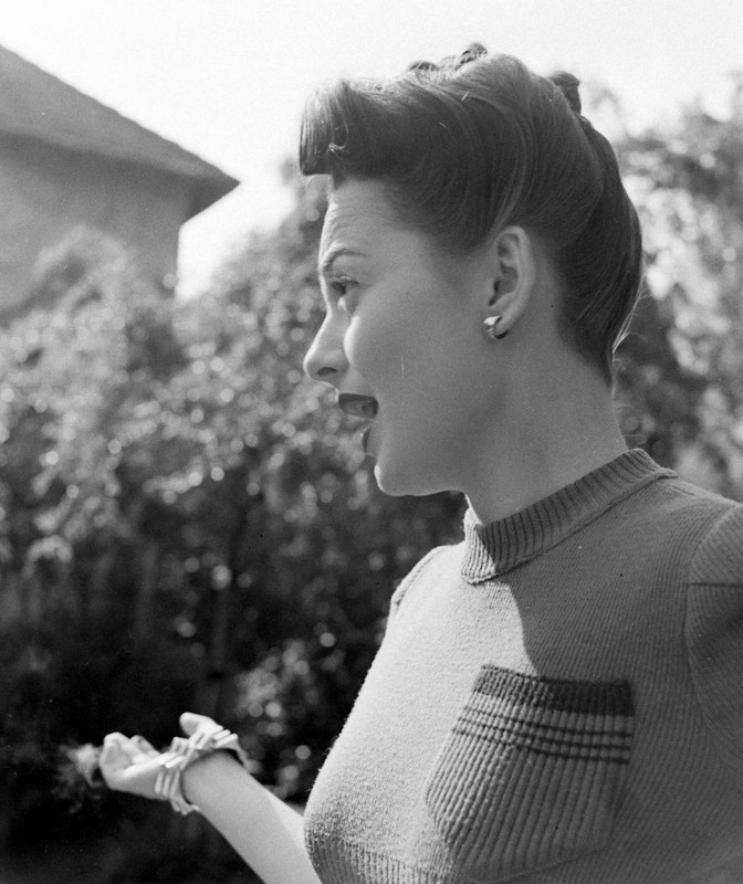 olivia_de_havilland_c53