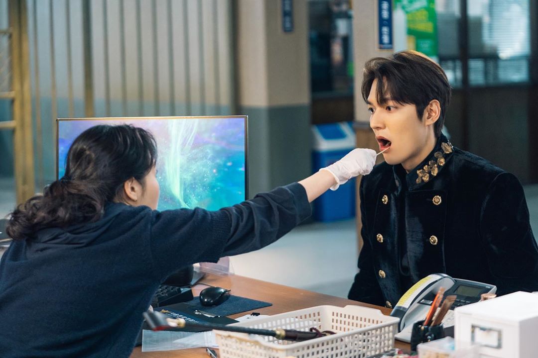 Cuplikan adegan di drama
