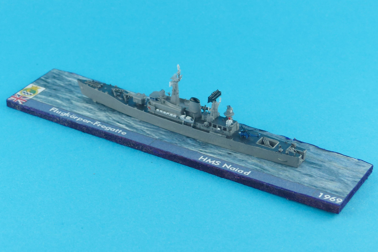 02 Mo MF098 HMS Naiad 1969 3