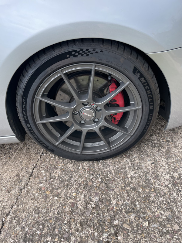 87DEDB68-3928-439A-8E9F-7E76F70C77A8