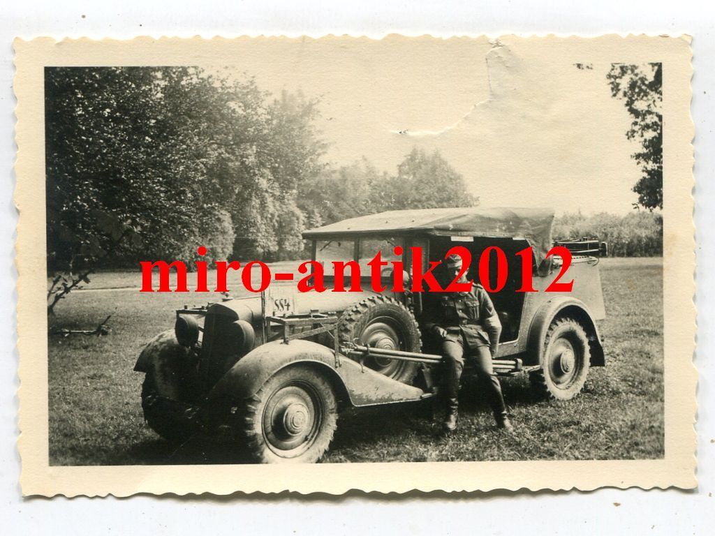 Foto, Wehrmacht, PKW, Kübelwagen mit Stander