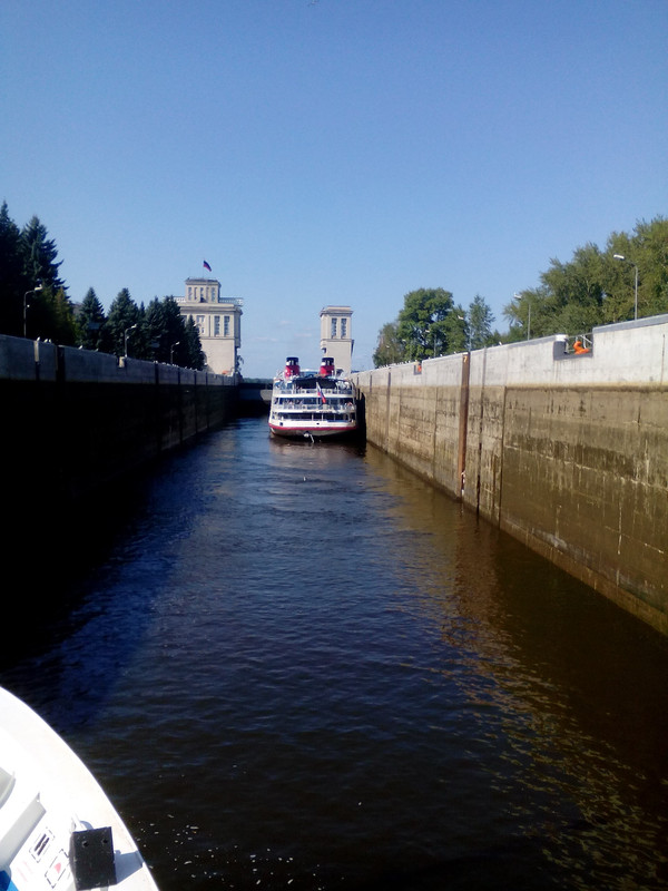 1534671591113446613438