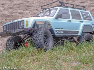 Axial SCX10 II 2000 Jeep Cherokee Kit (1 of 1)