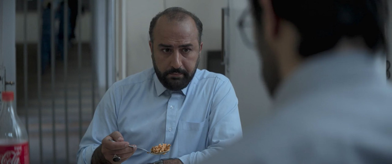 The Seed of the Sacred Fig 2024 BluRay [Hindi + Tamil + Telugu + Persian] 480p 720p ESub Screenshot