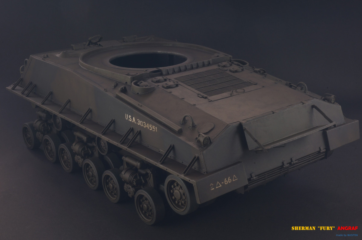 M4A3E8 SHERMAN  FURY 211