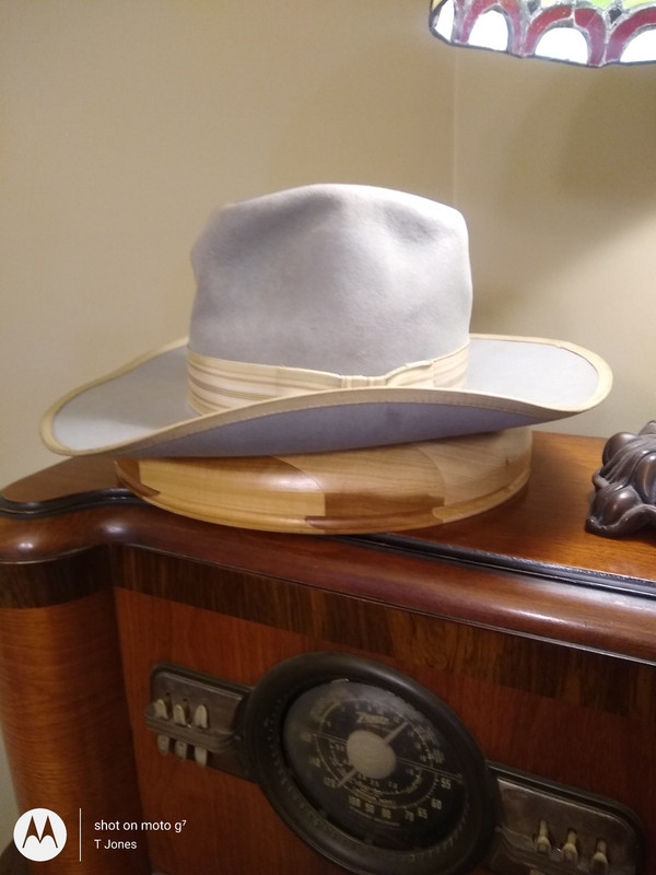 Grey-Stagecoach-3-A.jpg