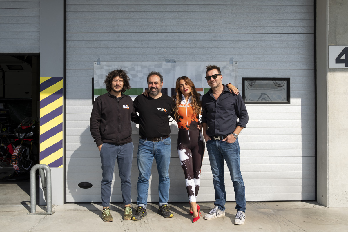 363A2072-6F1A-4B89-B537-502B2A05B329