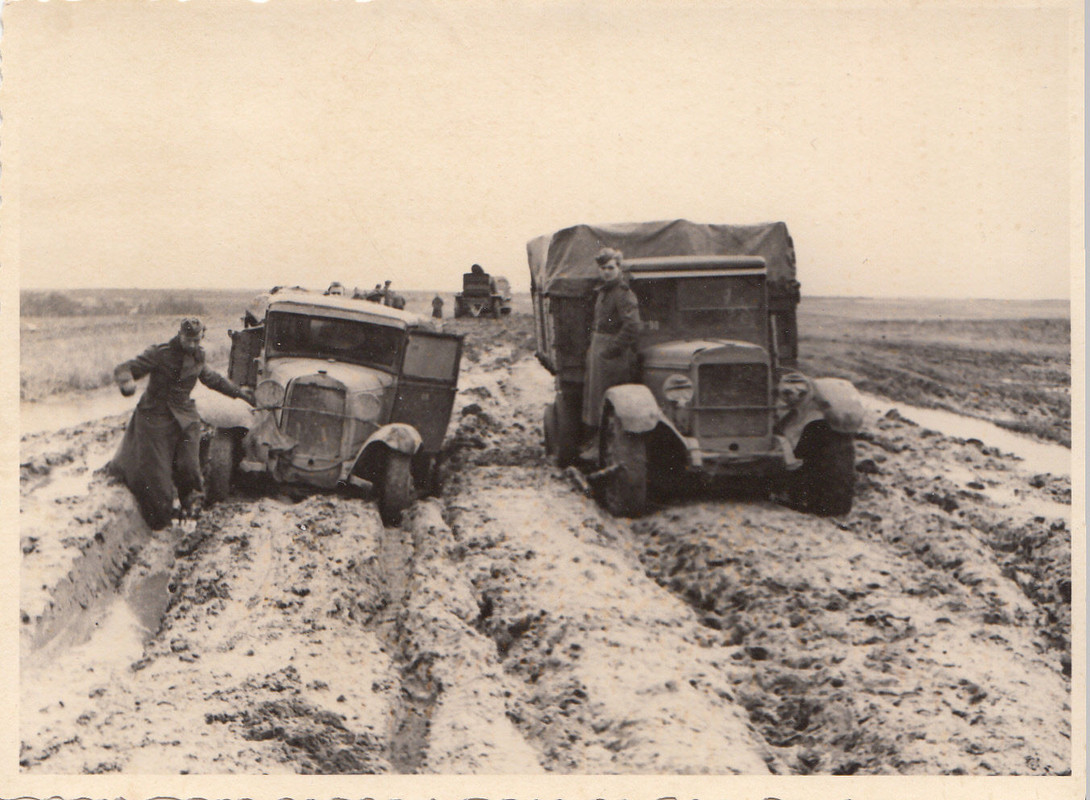 Wehrmacht Rußland leichter Lastwagen LKW Schlamm