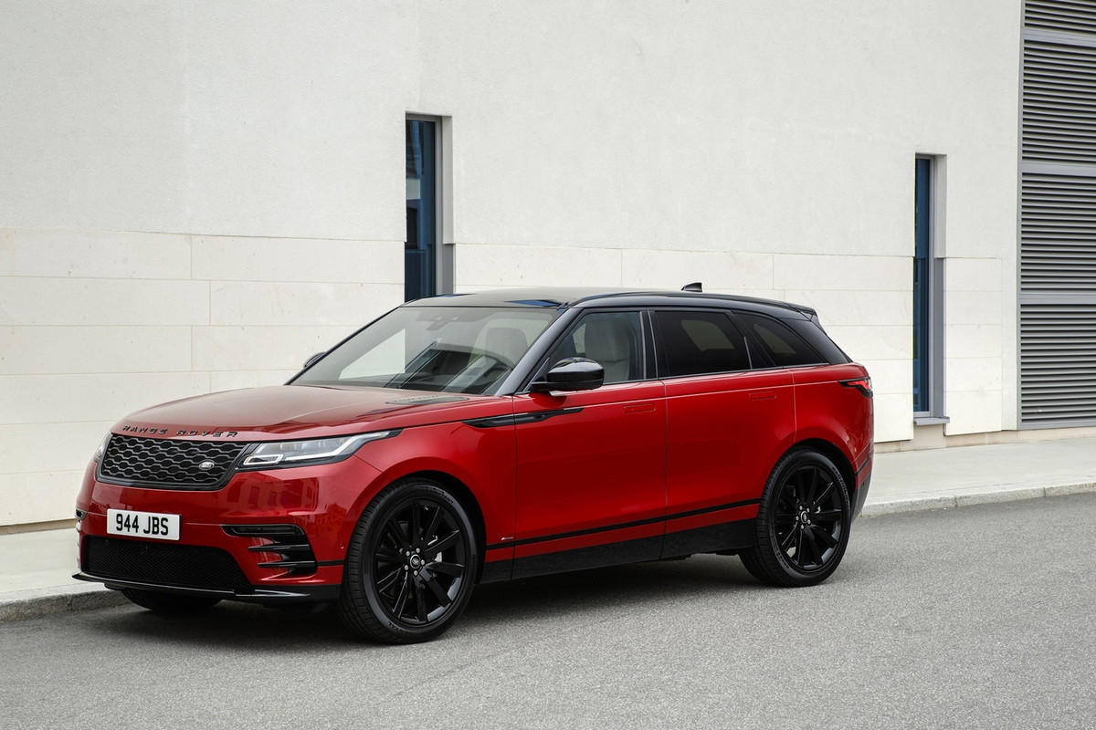 2019 Range Rover Velar R-Dynamic HSE Black Pack (1)
