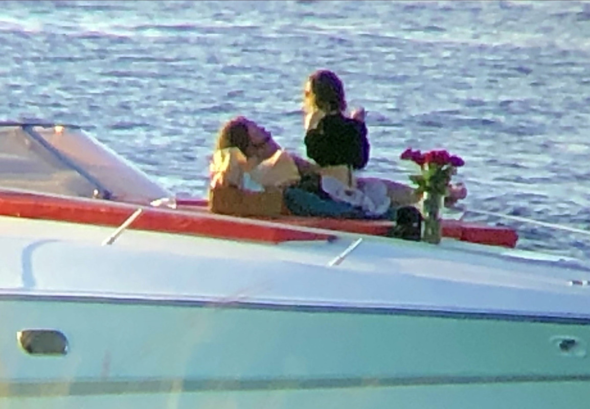 emmawatson-updates.com (32)