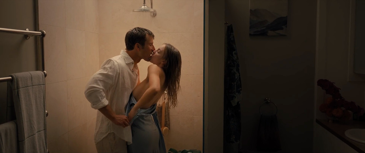 Sydney.Sweeney_Anyone.But.You.00_00_50_07.Still007