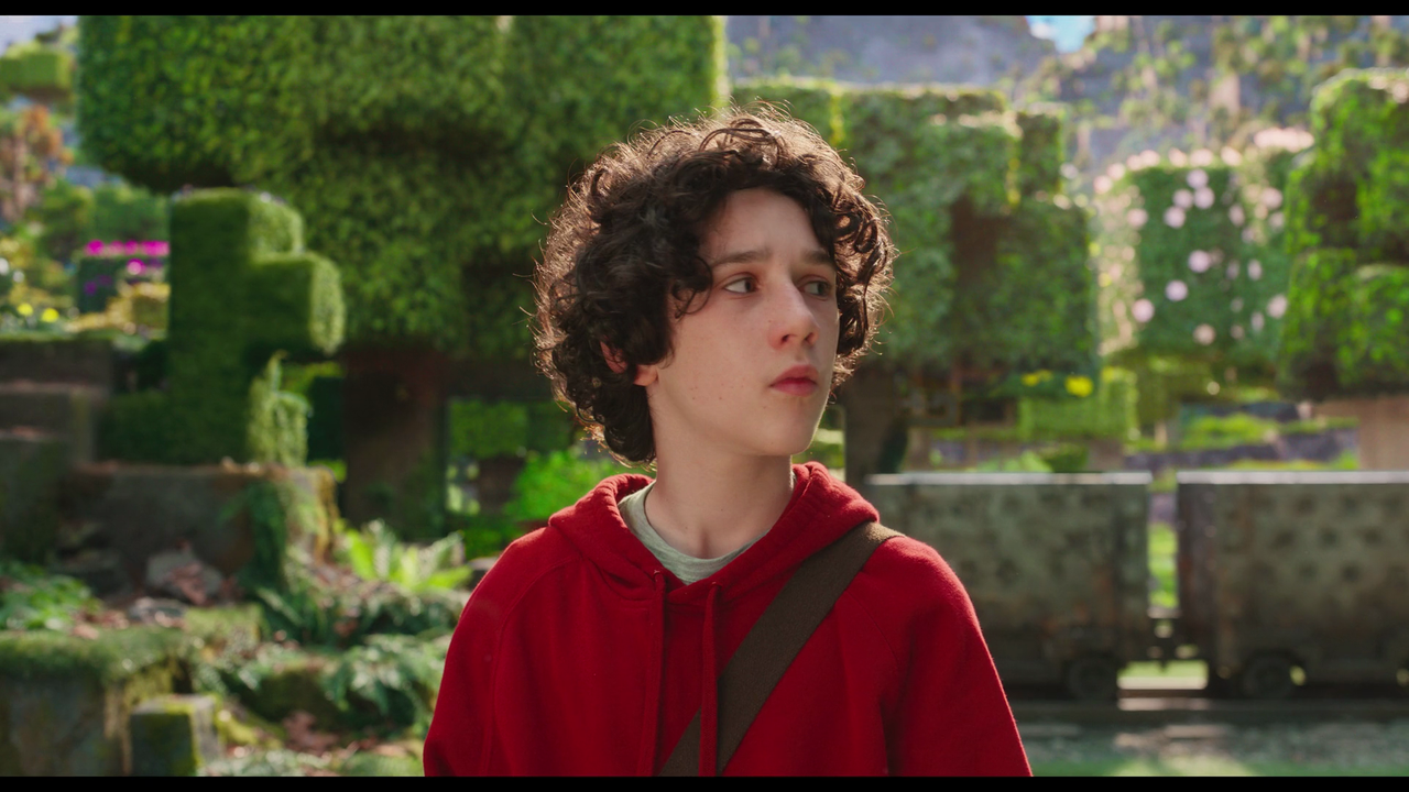 vlcsnap-2025-05-16-21h46m35s490