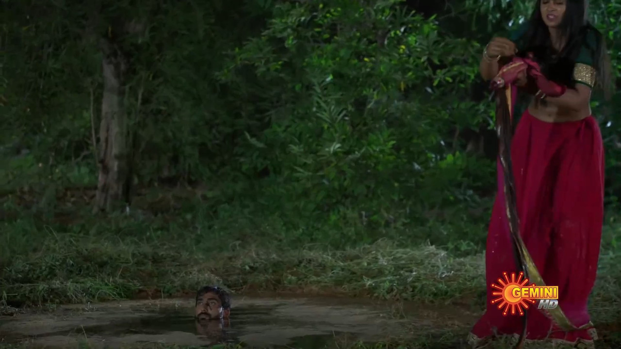 Tamil Seriala actrees navel scene-jyothi.mkv_snapshot_00.34.100