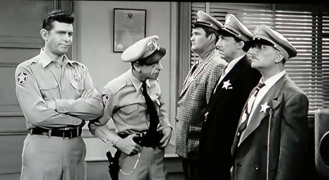 ANDY-GRIFFITH-NIP-IT-IN-THE-BUD-SHIRT-1-A-FOTOR.jpg