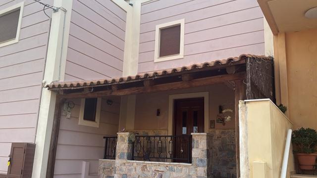 lavrio spiti 1200x675
