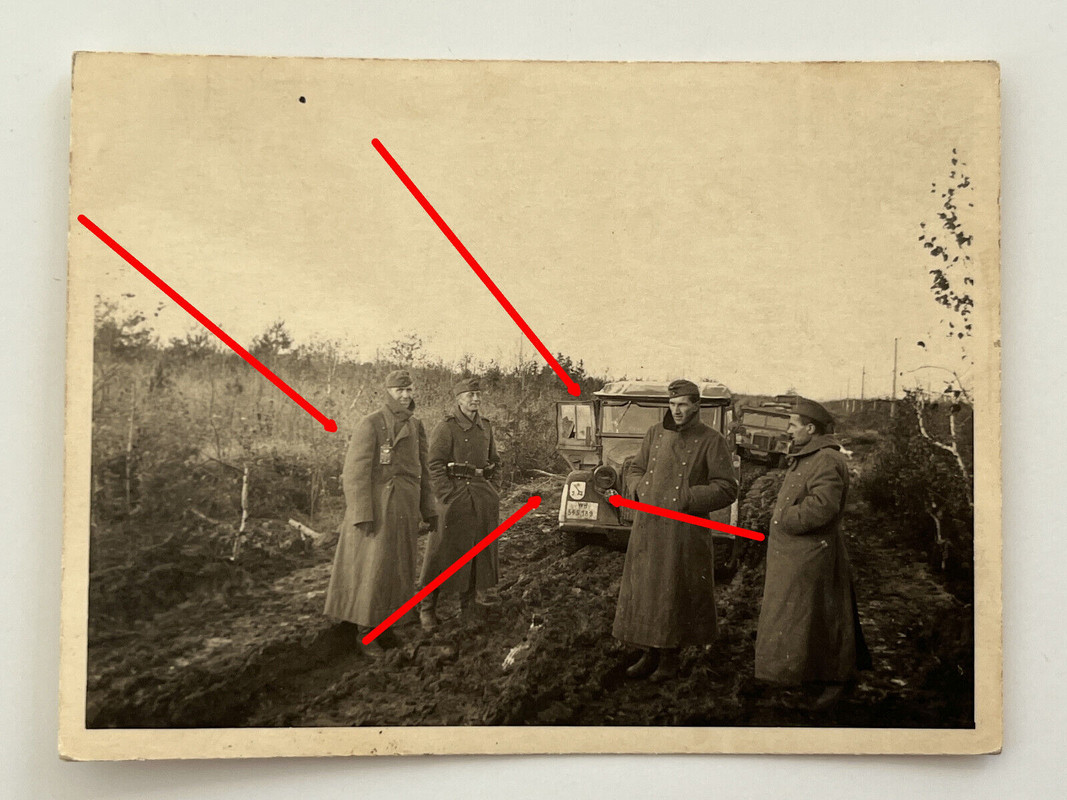 Foto Russland, bremer Schlüssel, Einheits Wappen, PKW, Auto, Schlamm,