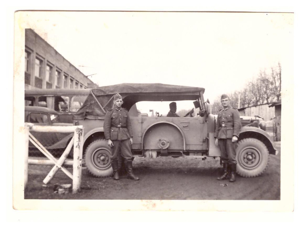 Foto 2.WK Horch Geländewagen Jeep KFZ Auto