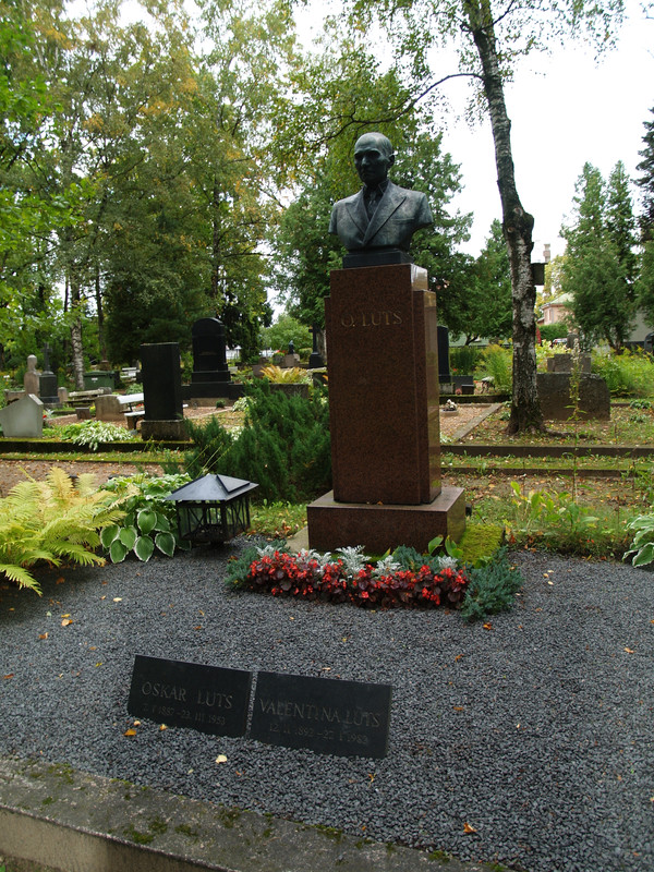 Oskar-Lutsu-1887-1953-haud
