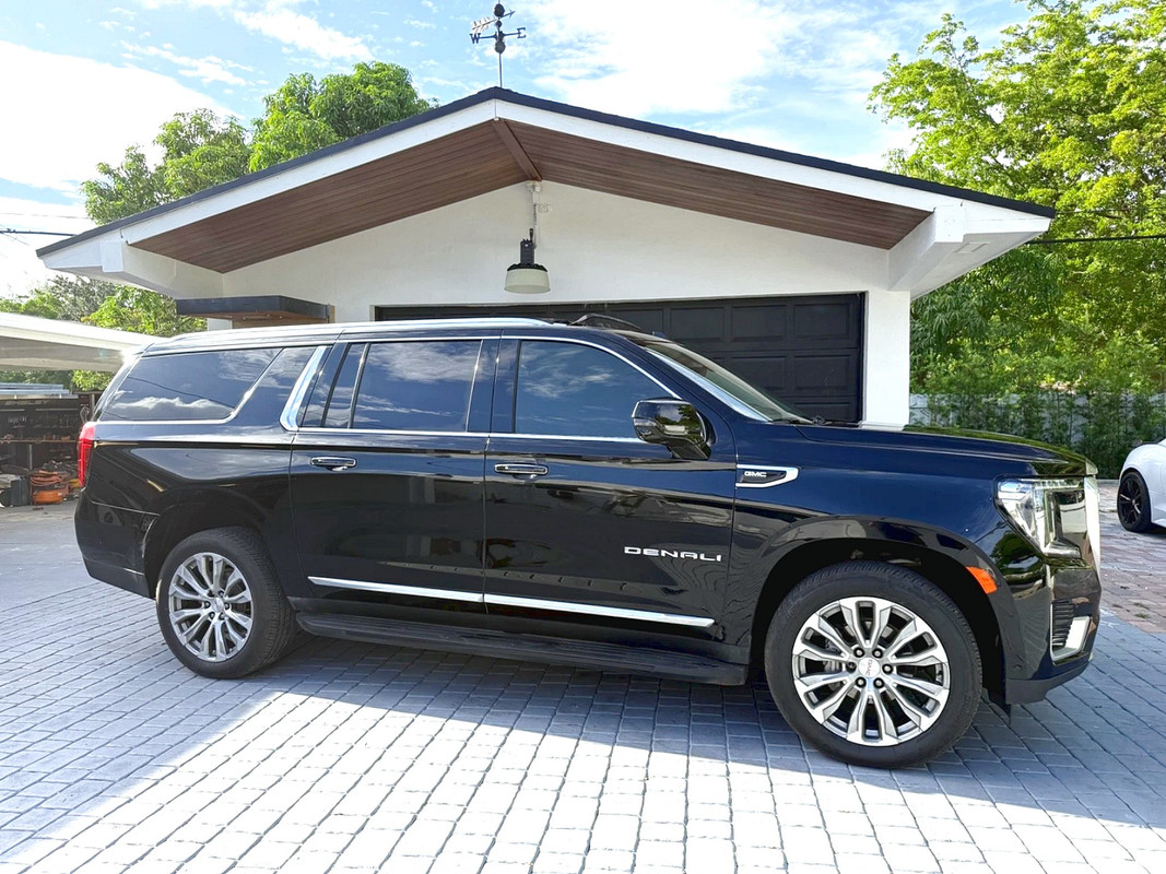 Vehicle thumbnail 10