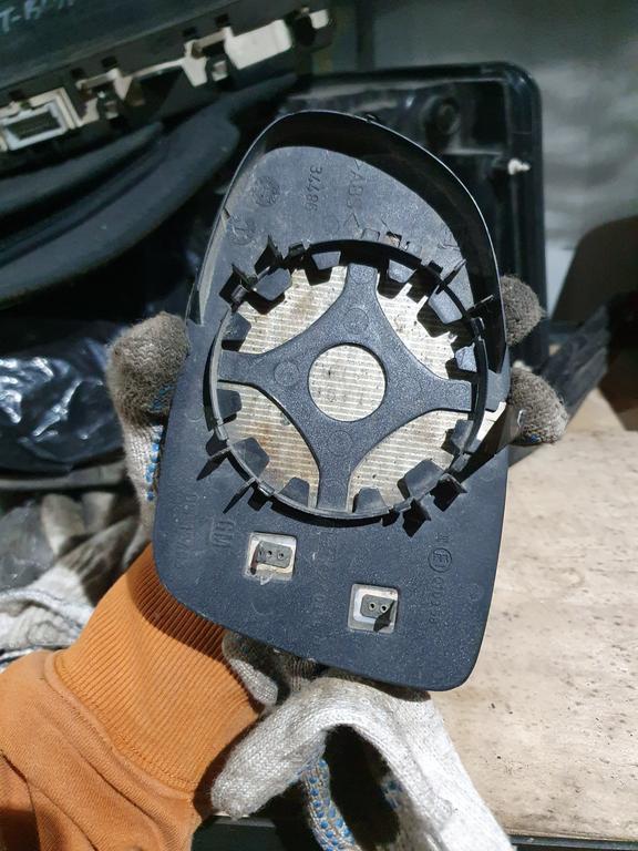 Зеркальный элемент