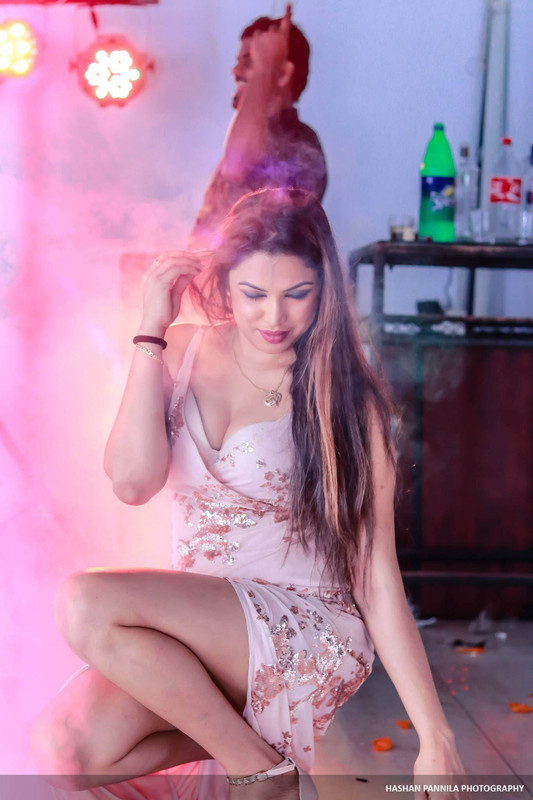 srilankanmodel_1543333446_5271028