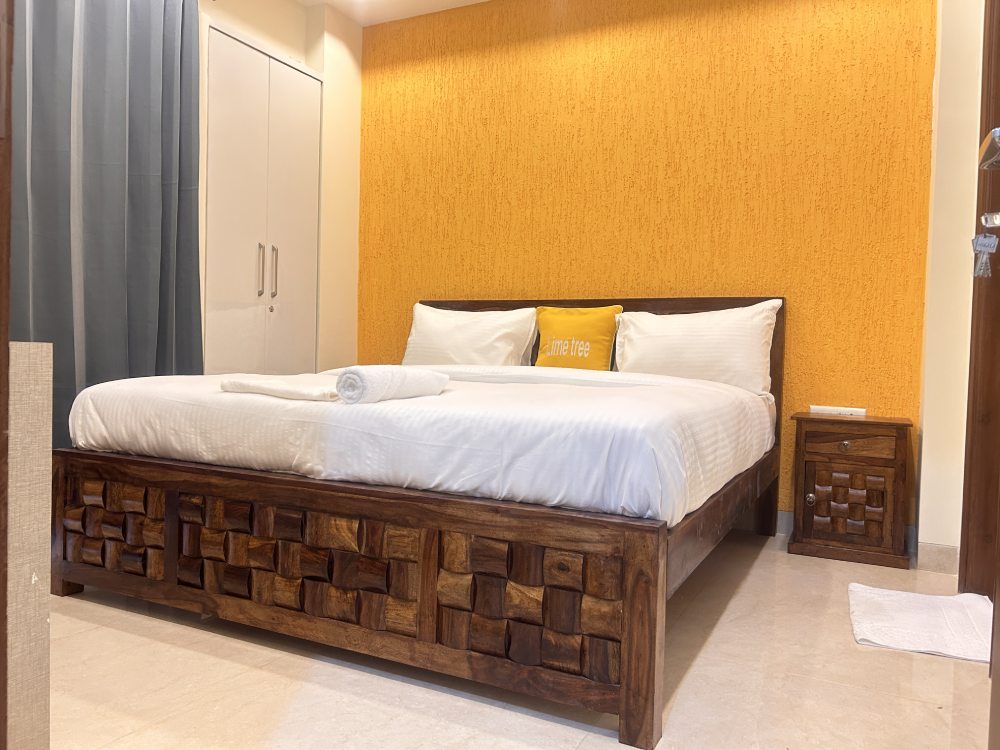 1BHK Service Apartment Near Medanta Hospital Gurgaon