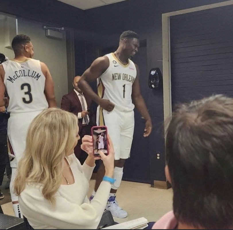 8F26948F-EA92-4613-B687-58B32583E02B