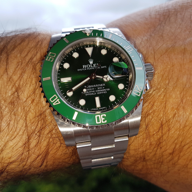 Rolex Submariner 40 mm 300M Cal. 3135 Ref. 116610LV 'Hulk'