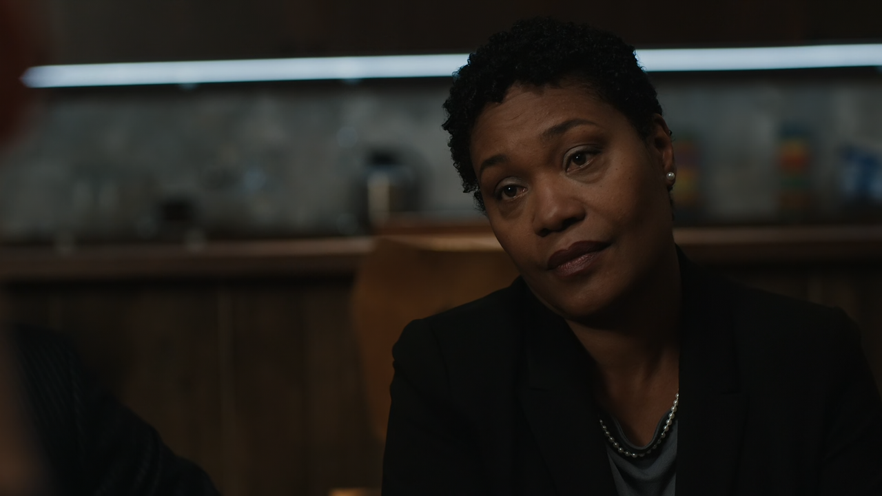 FBI.International.S01E20.Red.Penguin.1080p.10bit.AMZN.WEB-DL.DDP5.1.HEVC-Vyndros.mkv_snapshot_05.47_