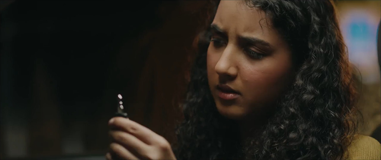 Oru Kaalathil Aasthireliyavil 2026 WebRip [Tamil] 480p 720p ESub Screenshot
