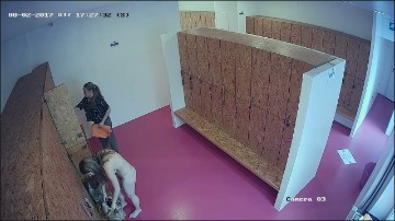 [Image: Voyeur22265110642.jpg]