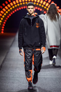 HM-MBFW19-O