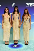 FLOSee-Throigh2026MTVVMAs194