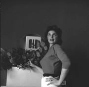 tina-louise-c88