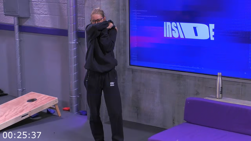 [Image: q8iep1k9lb7r.png]