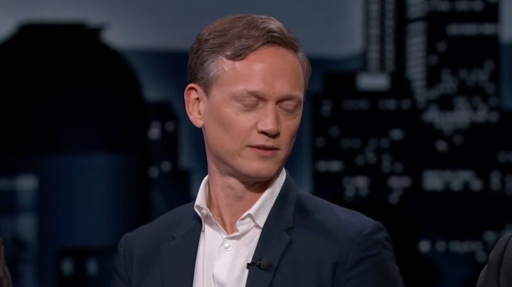 [Image: llt2jkws3g20.jpg]