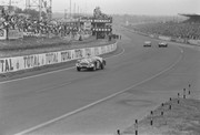 24 HEURES DU MANS YEAR BY YEAR PART ONE 1923-1969 - Page 47 59lm25-Triumph-TR3-S-Peter-Jopp-Dickie-Stoop-20