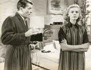Lauren-Bacall-c76