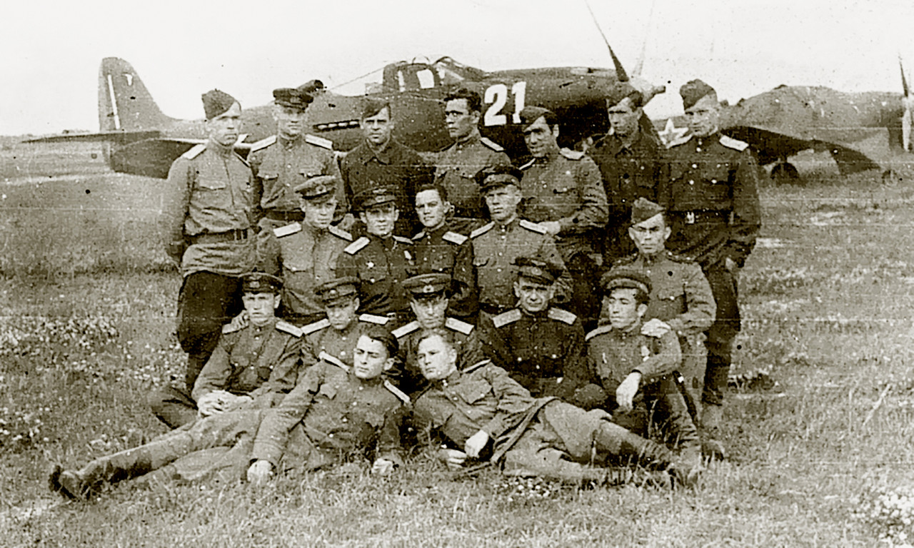 Bell-P-39Q-Airacobra-651IAP-36IAD-PVO-White-21-Western-Air-Defense-Front-May-1945-01