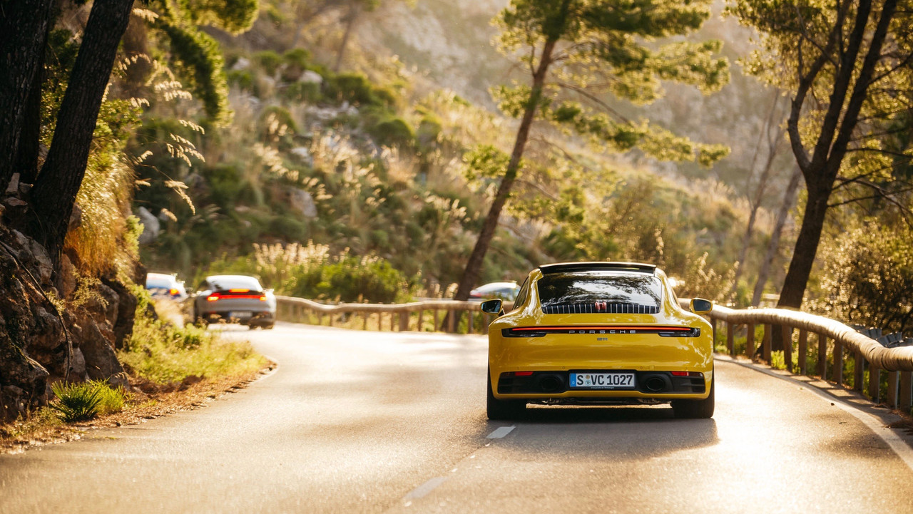773875_porsche_911_992_mallorca_2018_porsche_ag