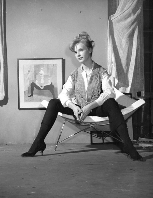 anne_francis_b82