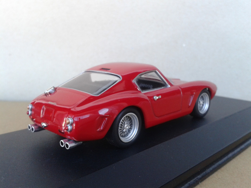 1959 Ferrari 250 GT Berlinetta SWB (Hot Wheels Elite) (6)