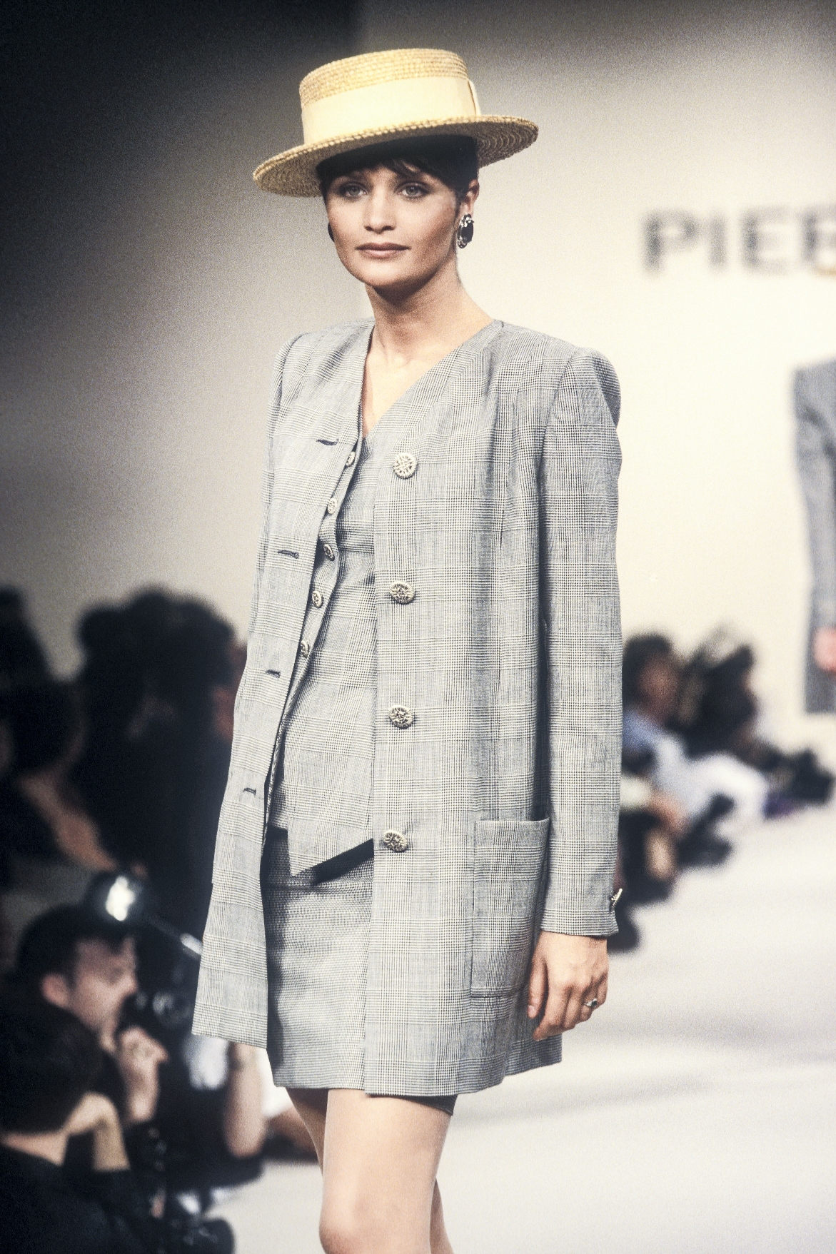 Fashion Classic: Pierre Balmain Spring/Summer 1994 | Page 2 | Lipstick ...