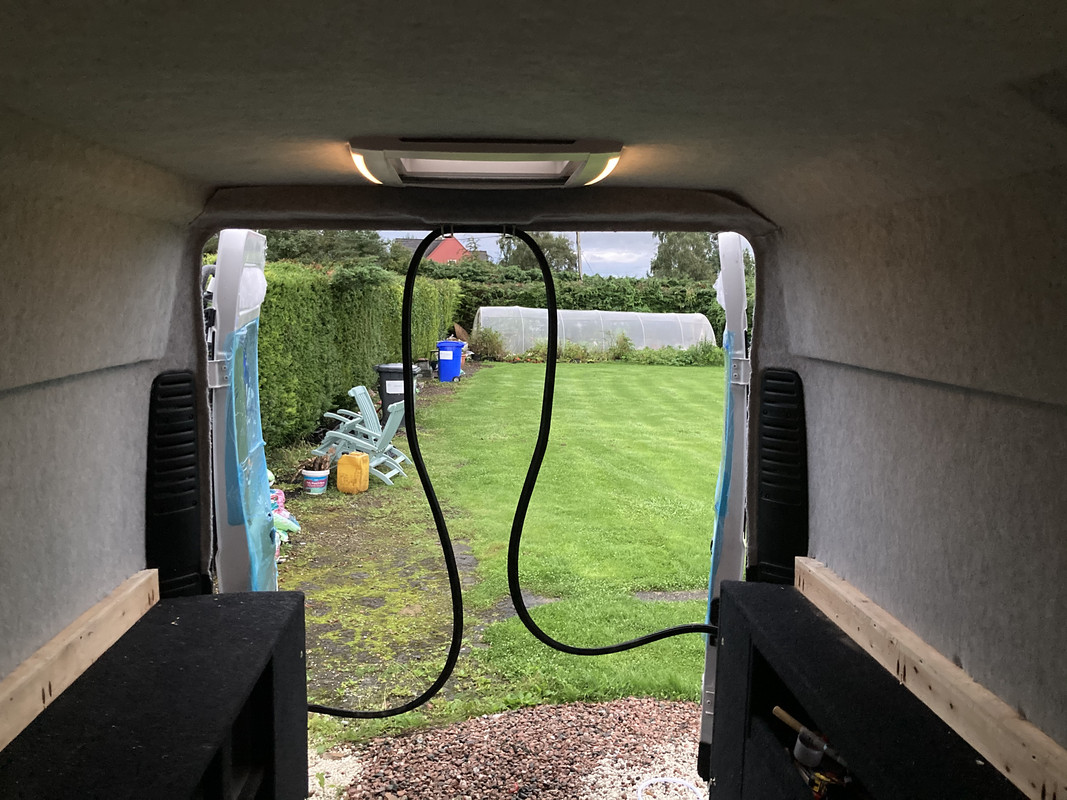 40CD0B2F-253D-47E9-ABD3-DE310910A6A2